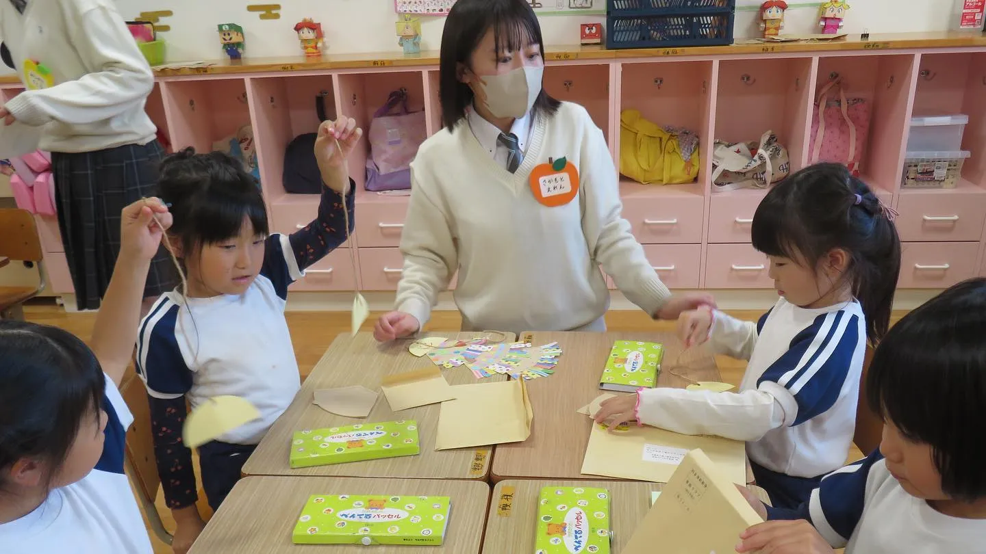 高千穂高校 未来探求の生徒さんが年長組に遊びに来てくれました...