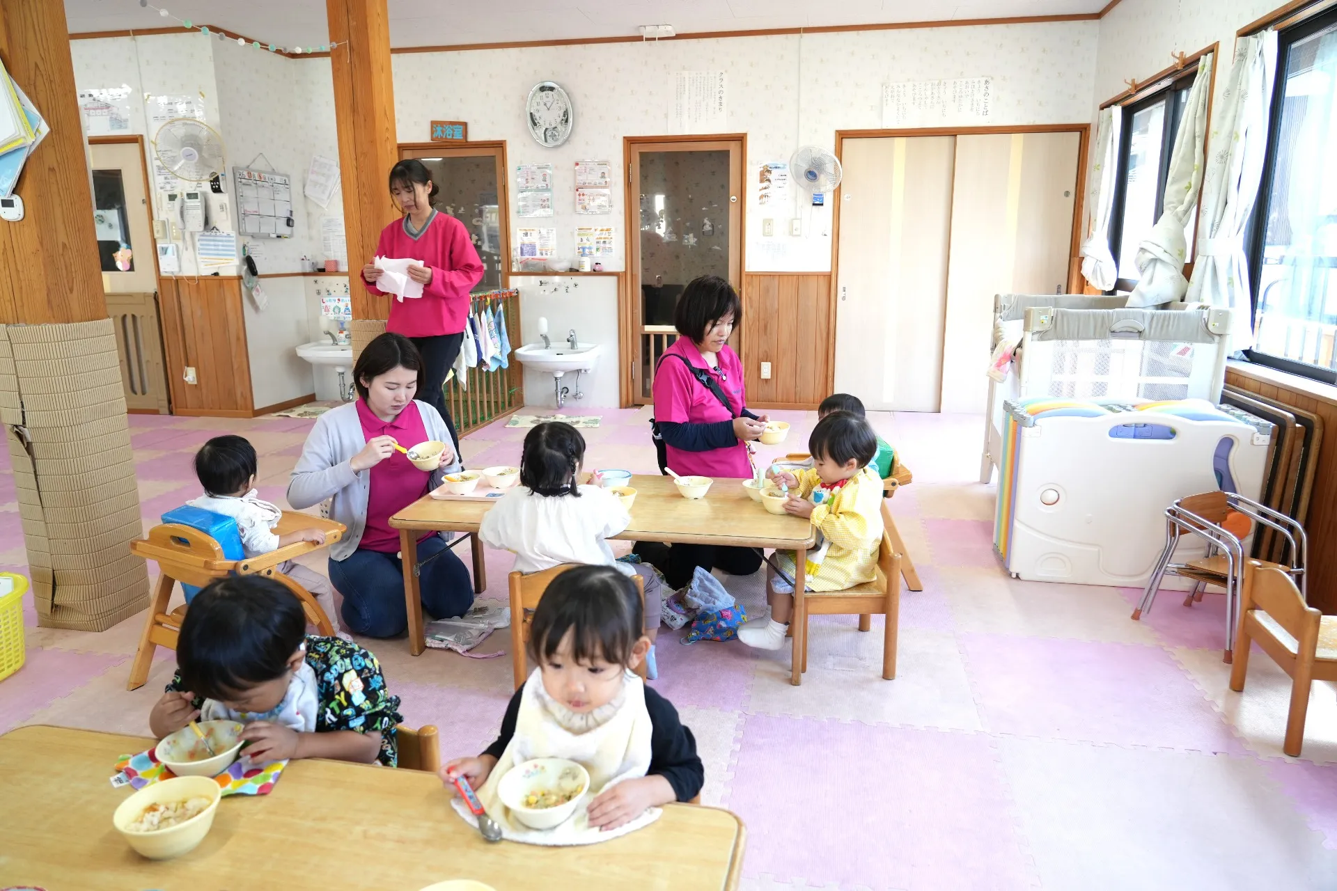 1日の流れを時間ごとに詳しく紹介
