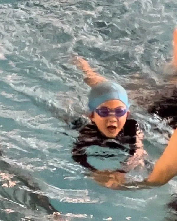 今日の担当は未満児クラスの甲斐愛美先生です♡