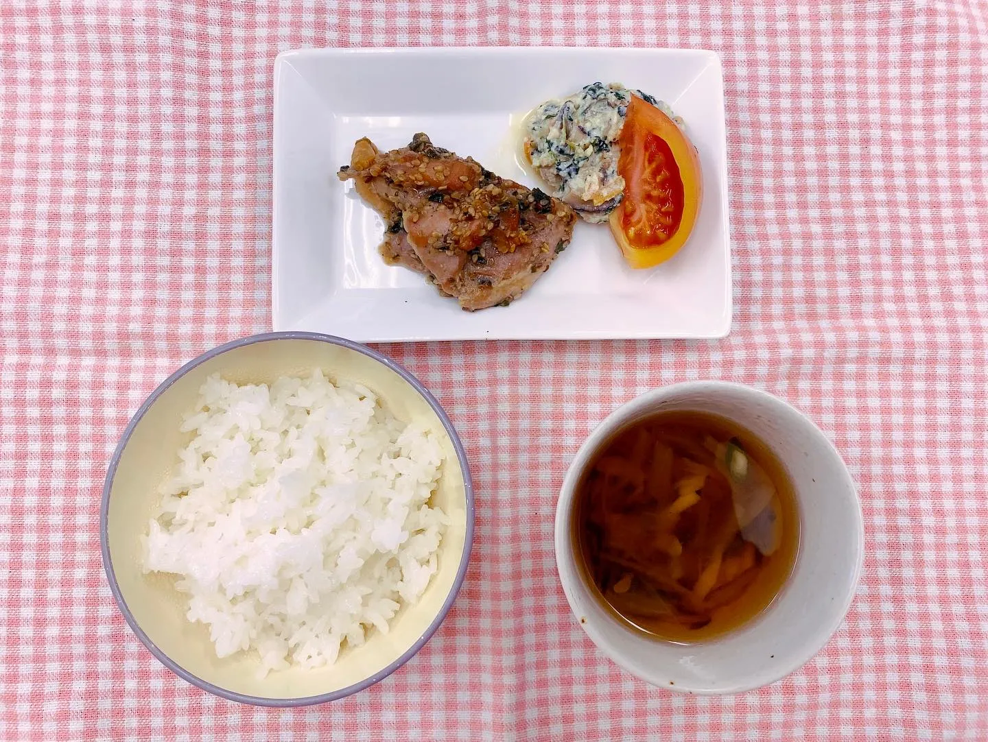 もも組さんの製作  ひな人形ができあがりました💮👍💓