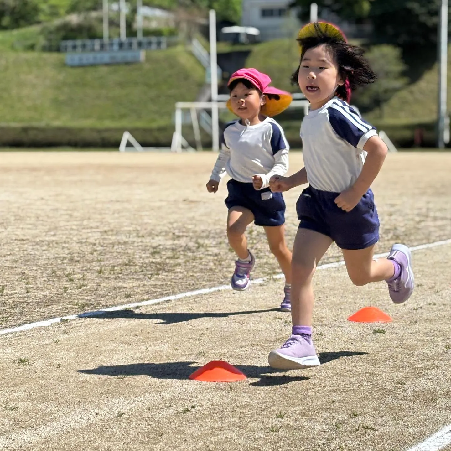 今日の年中長さんは高千穂高校のグラウンドでタイム測定🏃‍♂️...