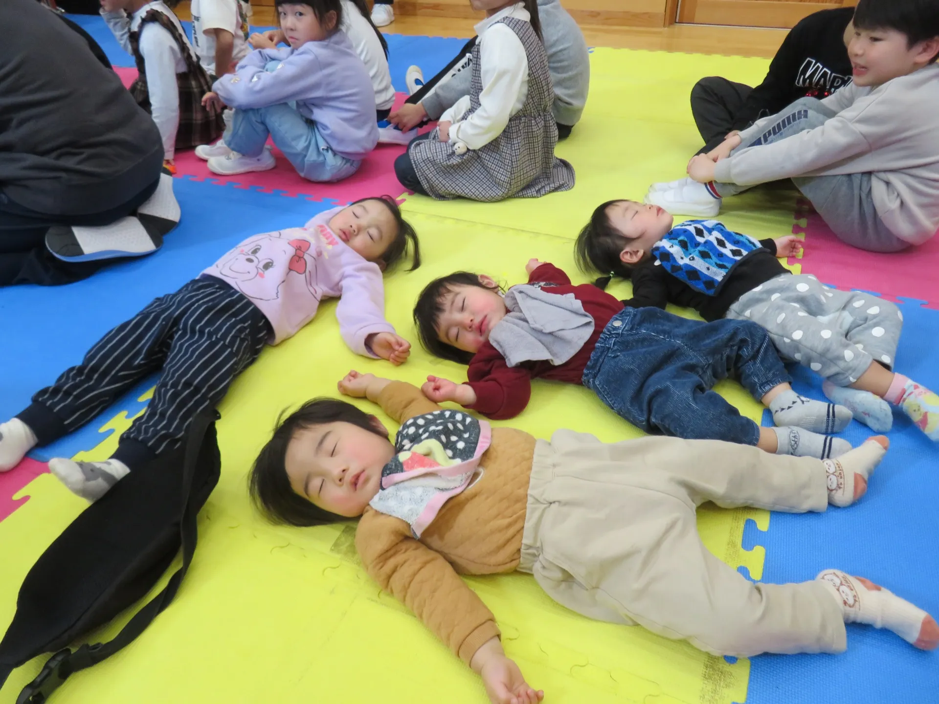 「４月の子どもたち」