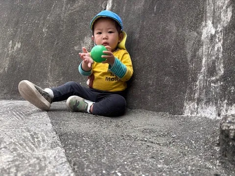 中庭で遊ぶよ〜🐥⸒⸒