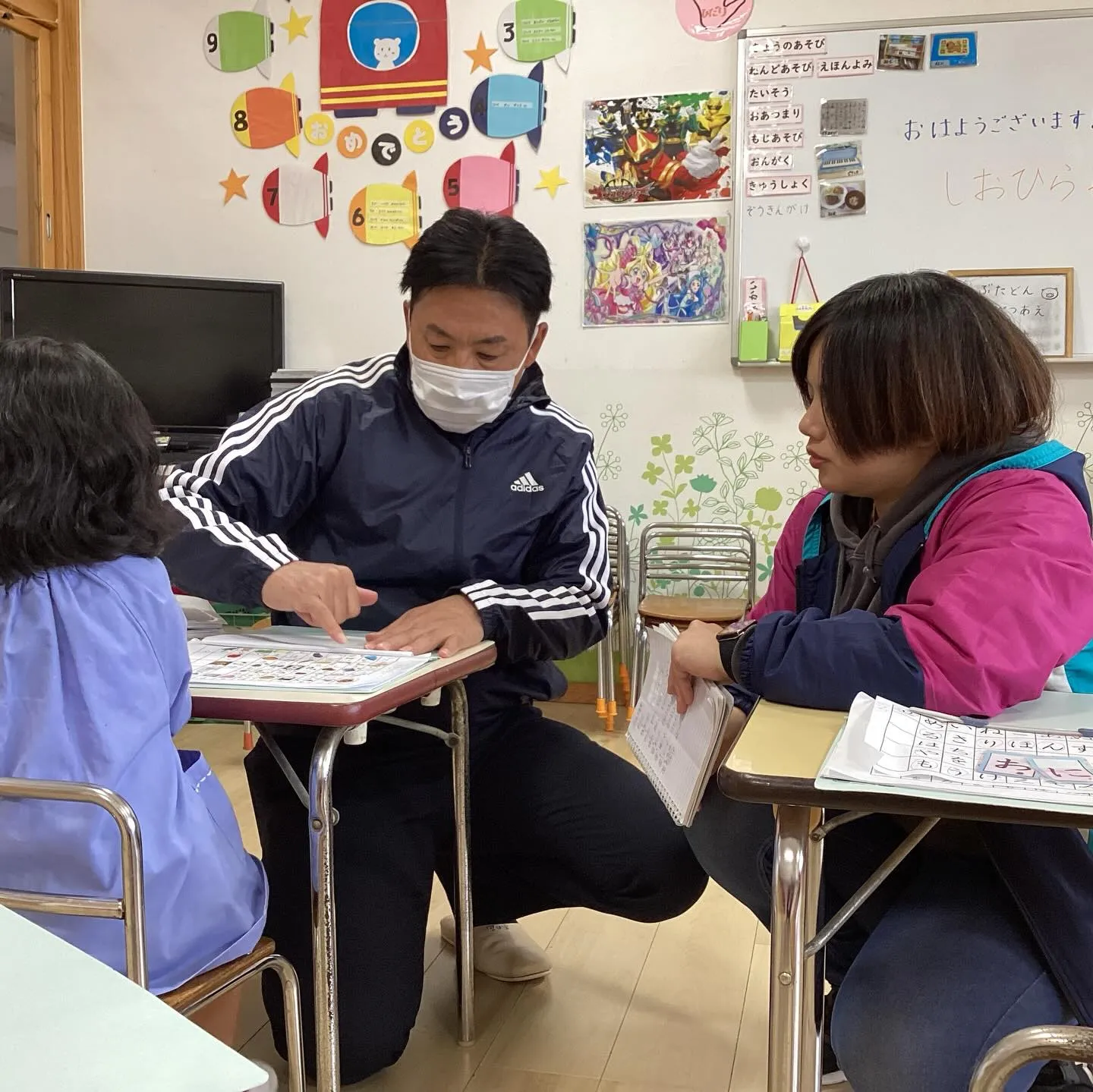 aちゃん：今日来る先生はだぁれ？