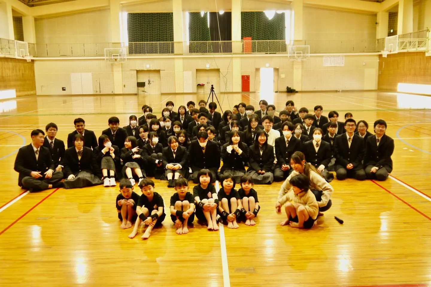 子ども達が大好きな高千穂高校のお兄さんお姉さん、1年間遊んで...