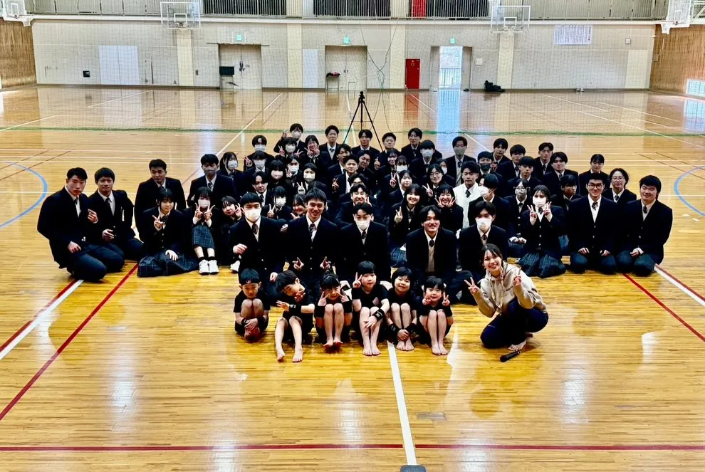 子ども達が大好きな高千穂高校のお兄さんお姉さん、1年間遊んで...