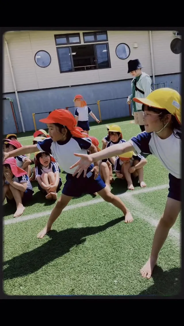 ただかけっこやリレーをしてるように見えるけど……。