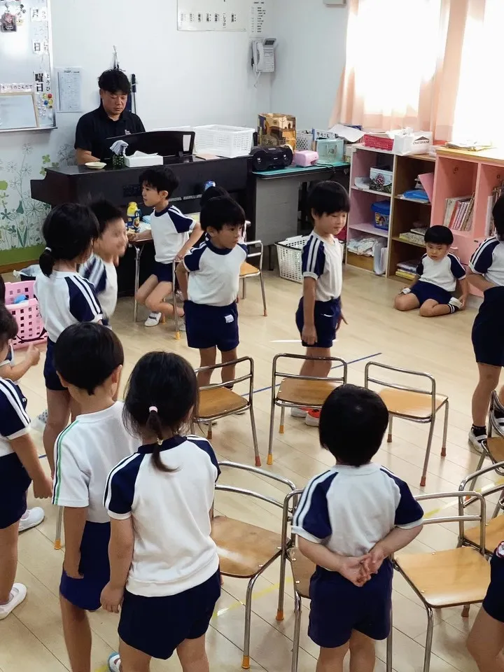 居残りさんの椅子取りゲーム🪑