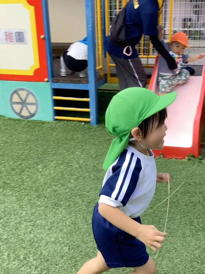 少し涼しくなってきてお外遊びの時間も少しずつ伸びてきました🐥...