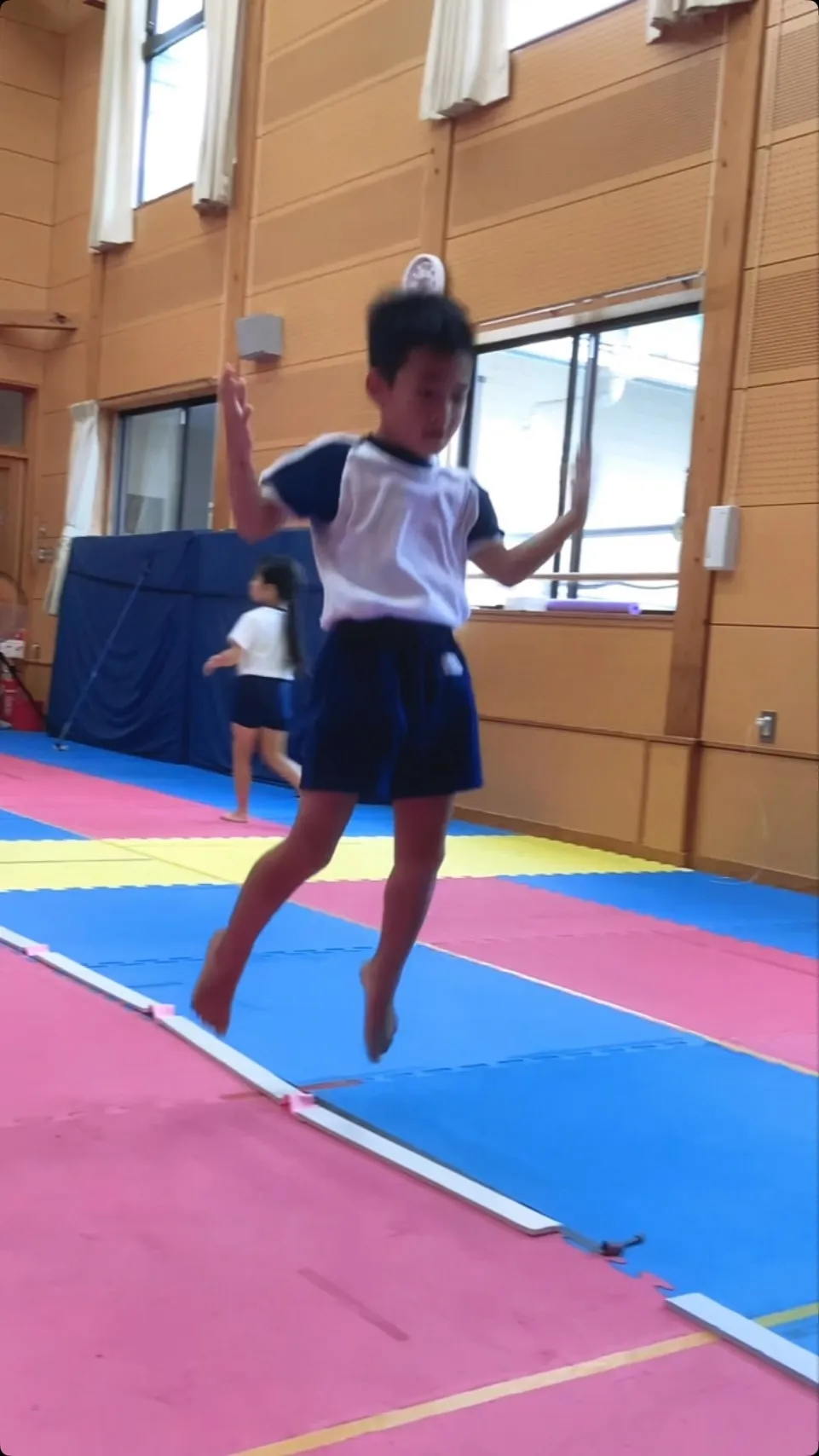 リズムジャンプで遊ぼう＼＼\\ ꐕ ꐕ ꐕ //／／